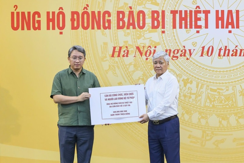 Huy động được hơn 700 triệu sau ba ngày phát động ủng hộ đồng bào bị thiệt hãi do bão số 3